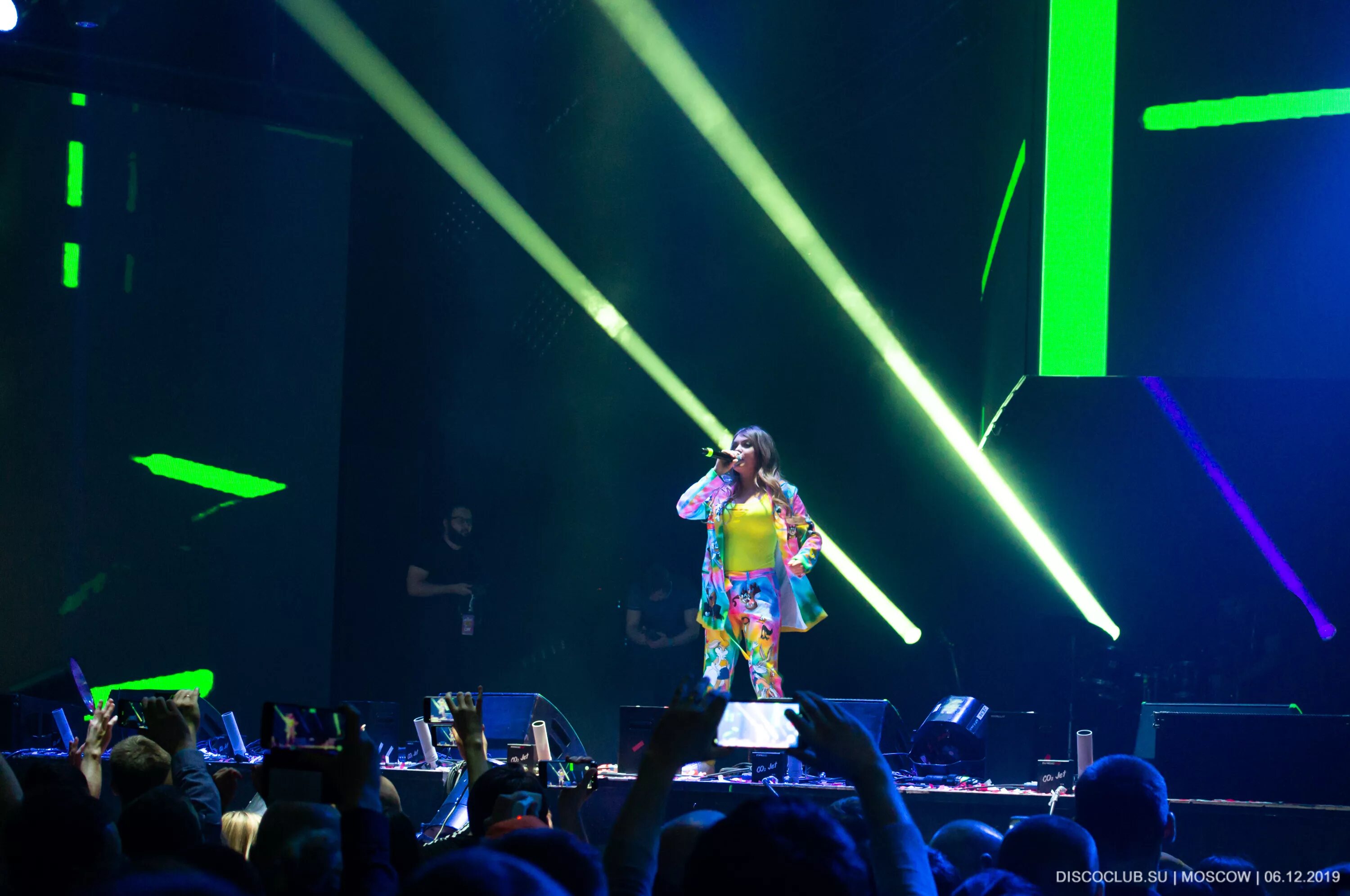 супердискотека 90 х радио рекорд 2016