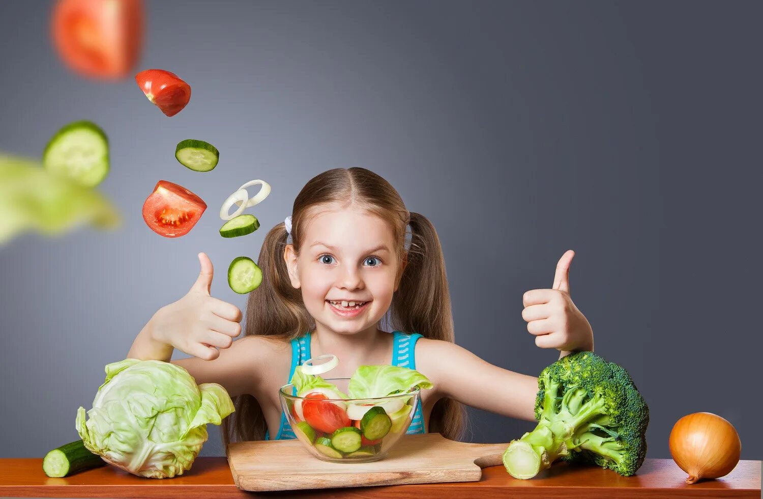 Здоровое питание детей 7 лет. Овощи и фрукты для детей. Правильное питание для детей. Здоровый ребенок. Фрукты для детей.