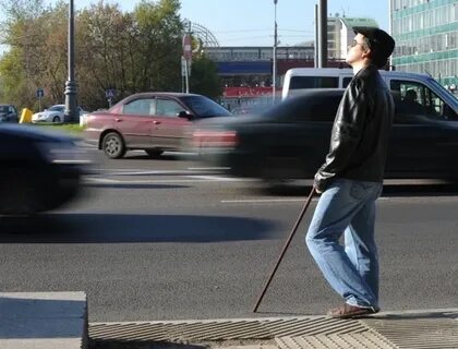 Слепой указывал дорогу
