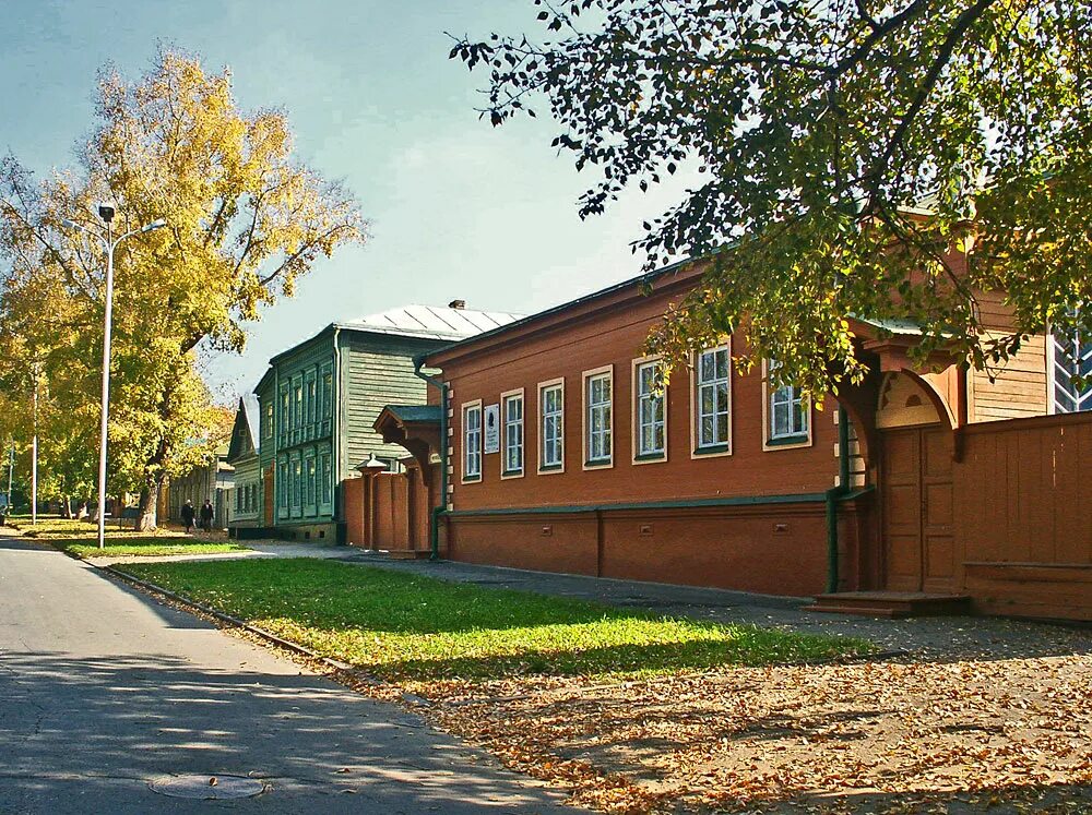 Город с домом ленина. Музей-заповедник родина в.и ленина ульяновск. заповедник родина ленина ульяновск. музей заповедник ульяновск. дом-музей ленина в ульяновске.