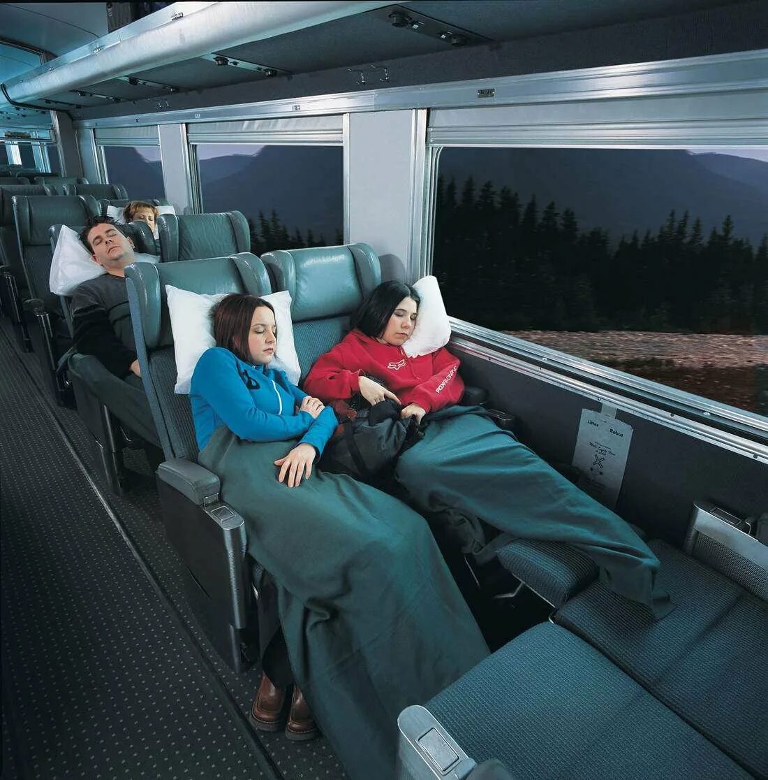 Вагоны в поезде сидят. ФПК сидячий 3с. Сидячий вагон 3с. Сидячий ФПК 2с. Вагон 3с РЖД.