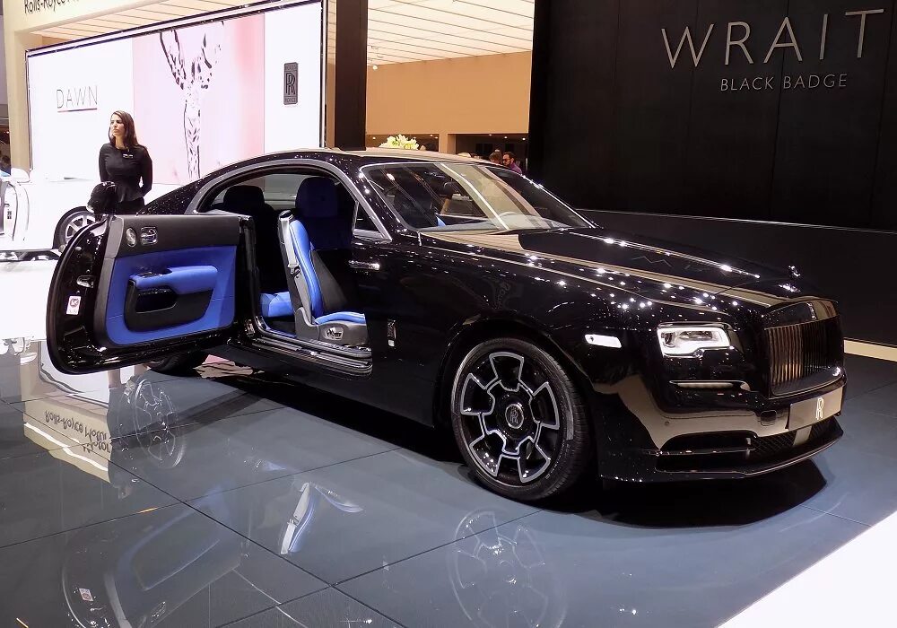 Rolls royce badge. Роллс Ройс Wraith Black badge. Rolls Royce Wraith Black badge. Роллс Ройс Wraith Black badge 2020. Роллс Ройс Black badge.