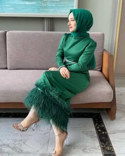 Yanıma oturmak ister miydin?ayak ayakfetişi türbanlı türbanlıayak feti...