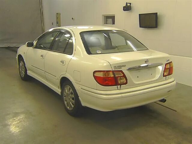 2001 Nissan Bluebird Sylphy specs