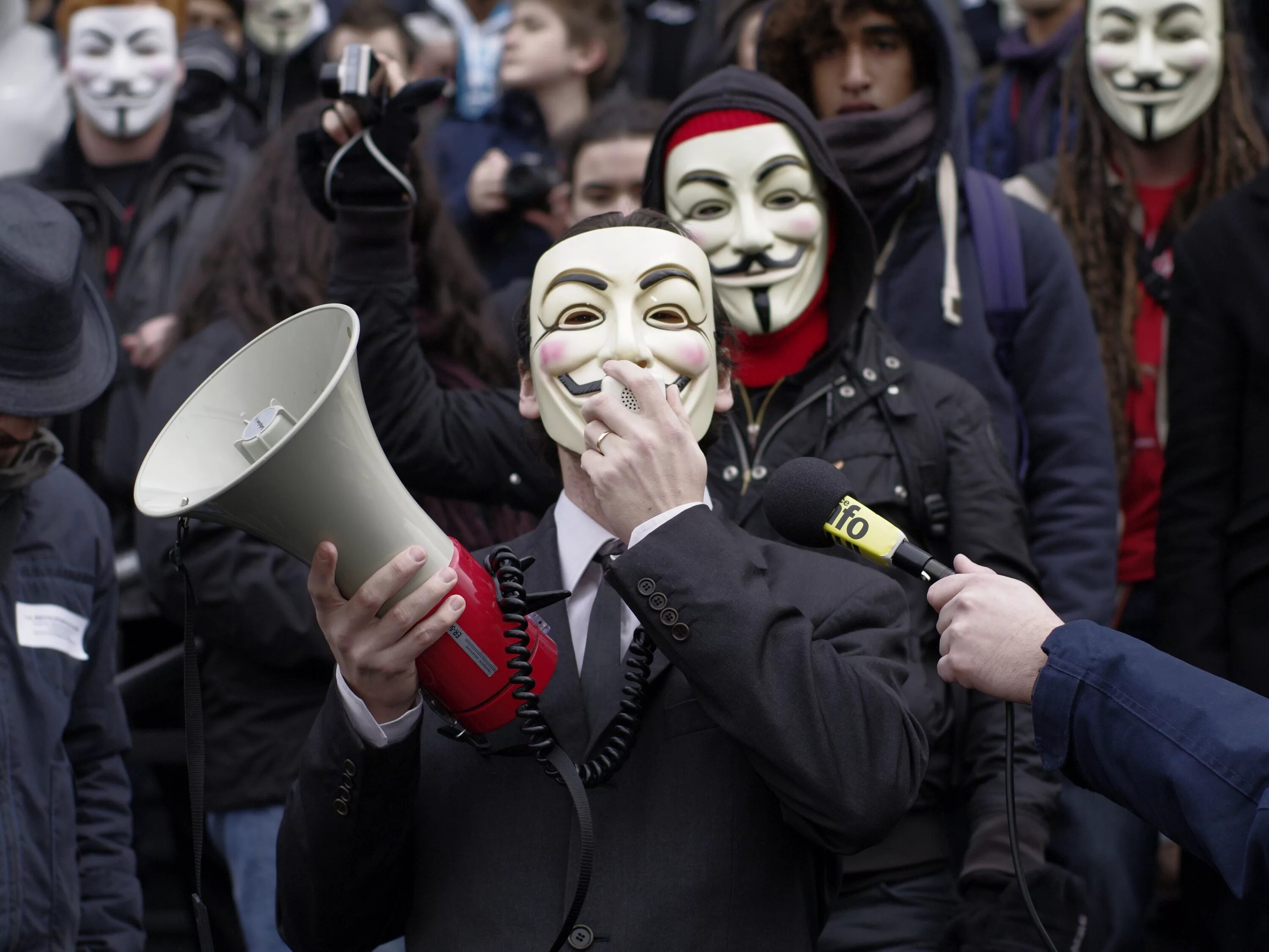 Anonymous hosting