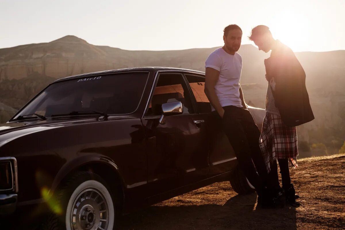 селена гомес love song. клип снятый в машине. Nothing breaks like a heart марк ронсон. райан гослинг в фильме дайв. елена темникова мама люба.