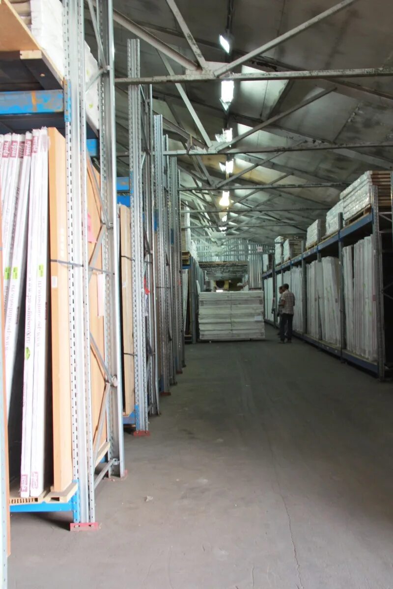 Салон дверей. Склад дверей. Петрович балашиха. Дверь межкомнатная eldorf бавария ясень сонома. Красивые межкомнатные двери.