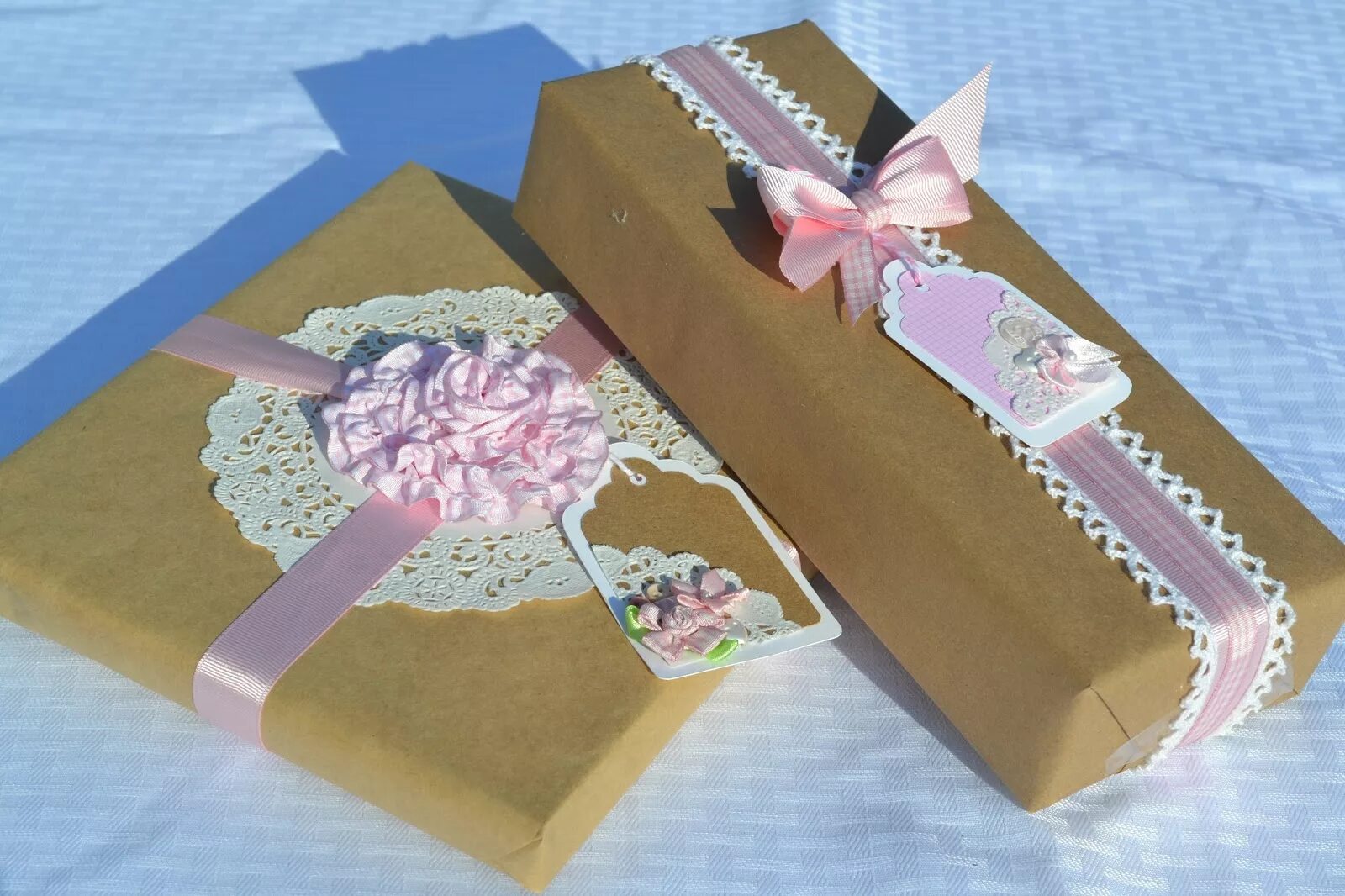 Astd paper beauty. Красиво упаковать подарок ребенку на день рождения 10 лет. wrapped corner paper.