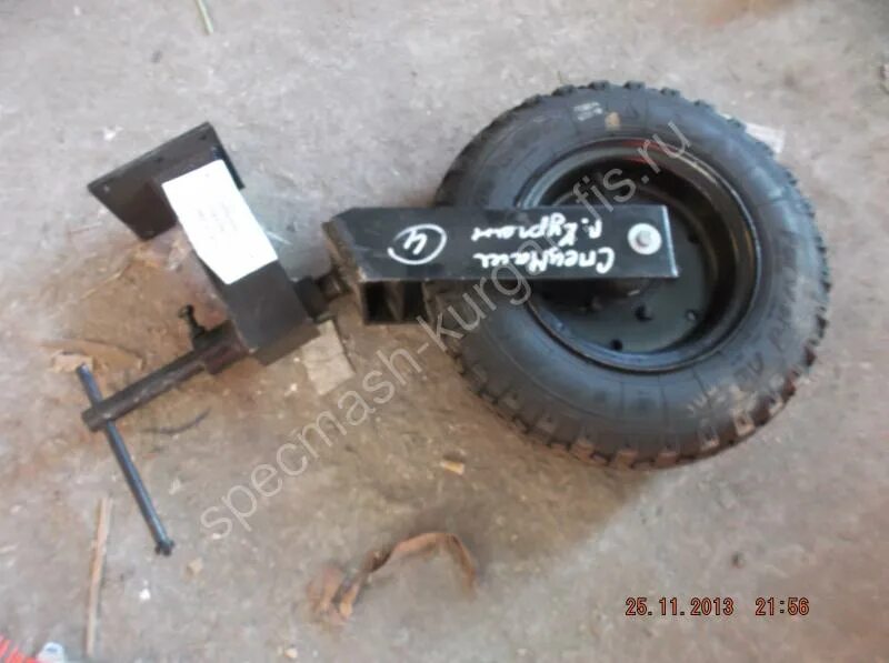 00. 06. Колесо умду-80. Колесо опорное (5. Колесо всборе щетки мтз-82.