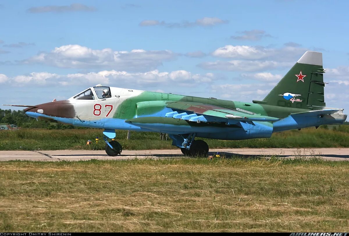 Су 25 википедия. Су-25 Штурмовик. Станция Клин су25. Су-25см. Су-25 кабина.