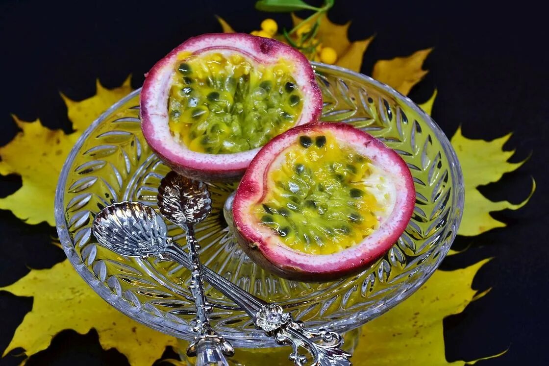 Маракуйя салат. Маракуйя салат. Маракуйя текстура. Смузи манго мята. Маракуйя салат.