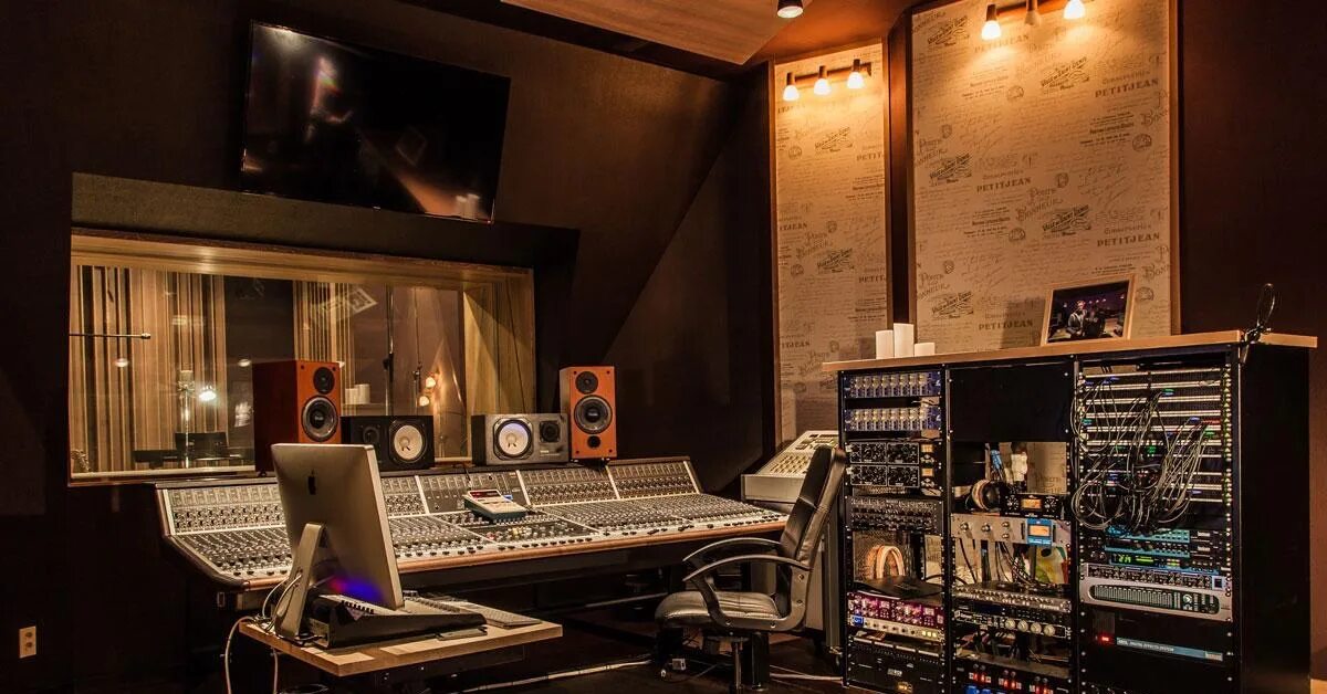 Фонотрон. Контрапертурная акустическая система. Рупорная акустика. Винтаж рекордс студия звукозаписи. Фанатрон трубка.