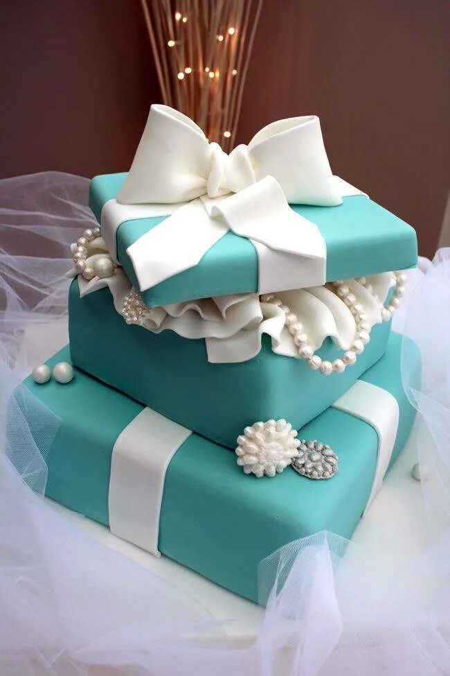 Торт тиффани. Wedding Cake Тиффани. Торт Тиффани и белый. Торт цвета Тиффани. Свадебный торт в стиле Тиффани.