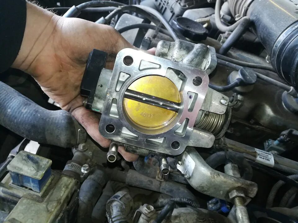 Термостат грейт вол ховер н5 2. 4. Дроссельная заслонка ховер 2. 2 датчик холостого хода. Датчик холостого хода hover h3 2.