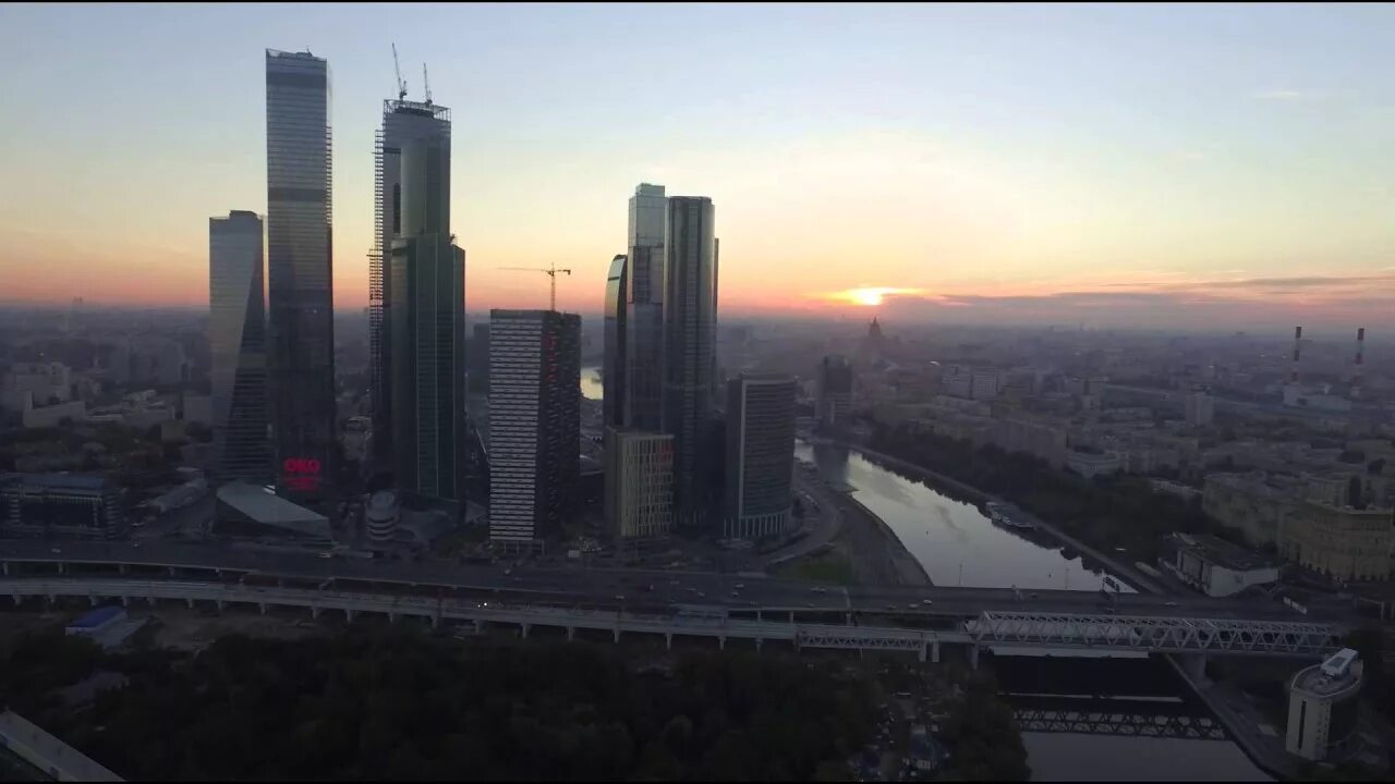 Набережная тараса шевченко 31. Москва-сити достопримечательности москвы. Москов сити экскурсия. Москва сити видел. Деревня в москве около москва сити.