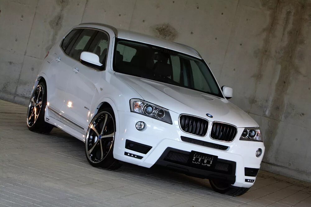 Тюнинг бмв х3. BMW x3 f25 body Kit. BMW x3 f25 Tuning. BMW x3 f25 белый. BMW x3 m 2012.