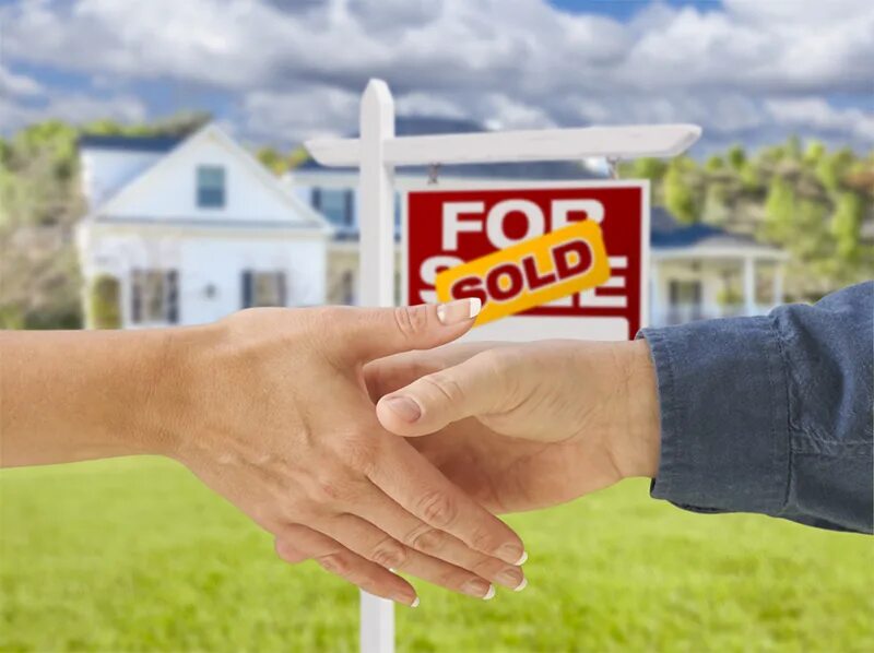Buy sell property. Sell property for cash. Sale недвижимость. Дом в руках. Buy sell property.