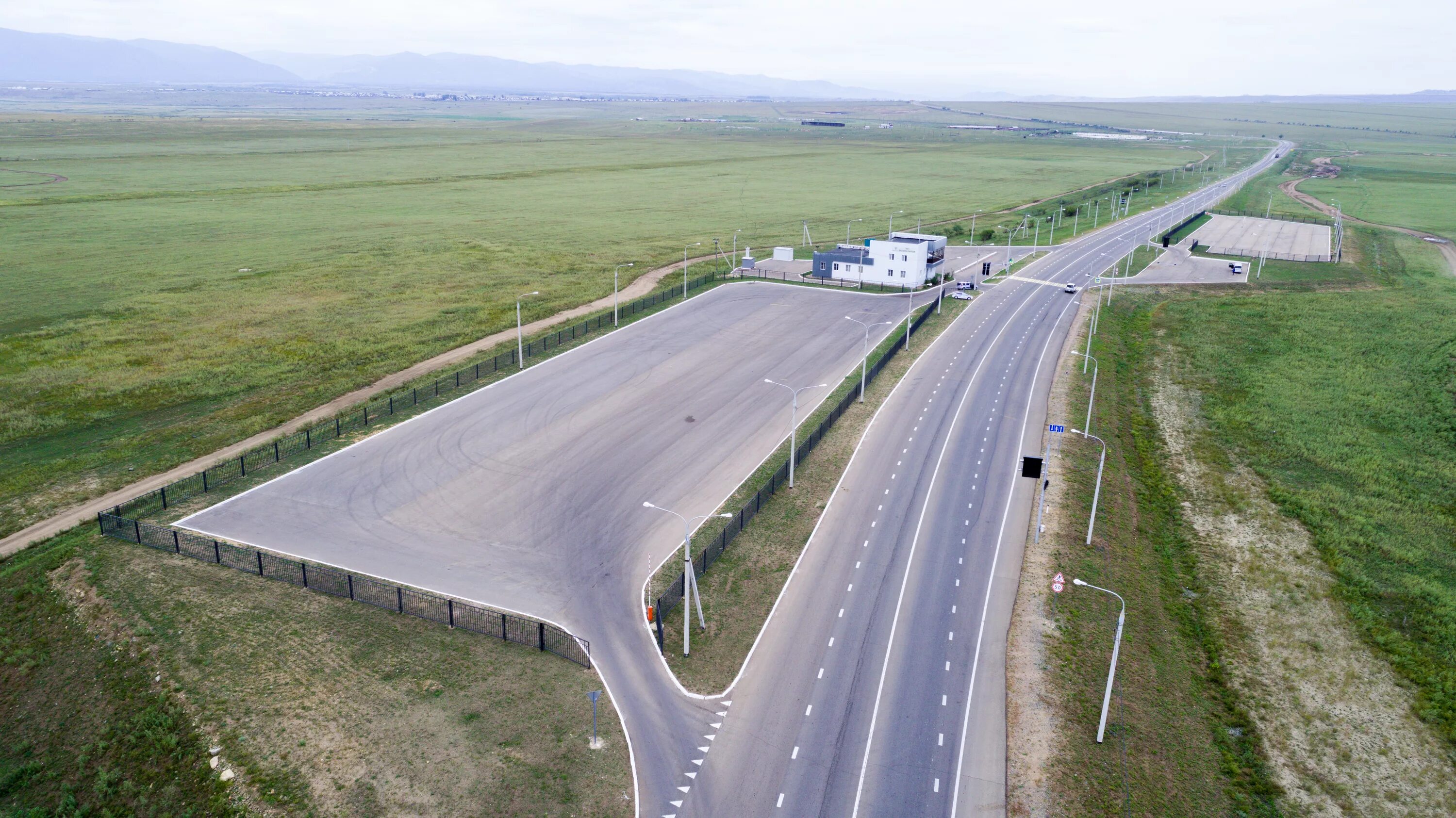 Город кяхта в монголии. Кяхта монголия. Город кяхта в монголии. Г кяхта бурятия природа. А 340 трасса.