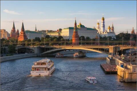 Сколько лет москва реке