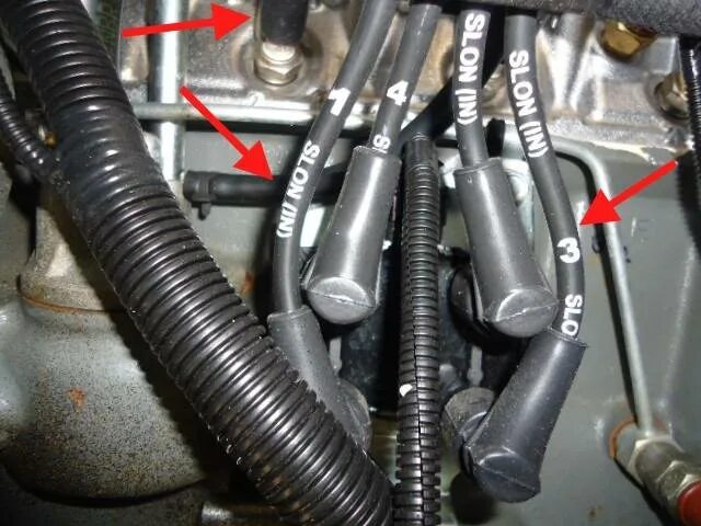 Порядок подключения высоковольтных проводов нива шевроле. Катушка зажигания нива 21214. Порядок бронепроводов нива инжектор. Нива шевроле порядок подключения проводов. Порядок высоковольтных проводов на нива 21214.