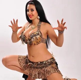 Dancing arabs