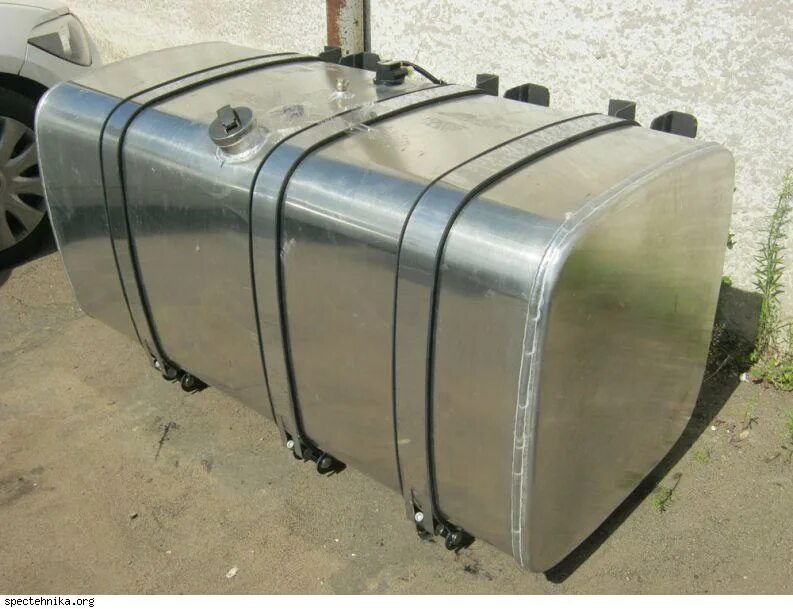 Топливный бак 250л ман. Бак топливный камаз 125л 5410-1101010-12. Бак топливный для автомобилей scania 1871190. ) 24304. Бак грузовой.