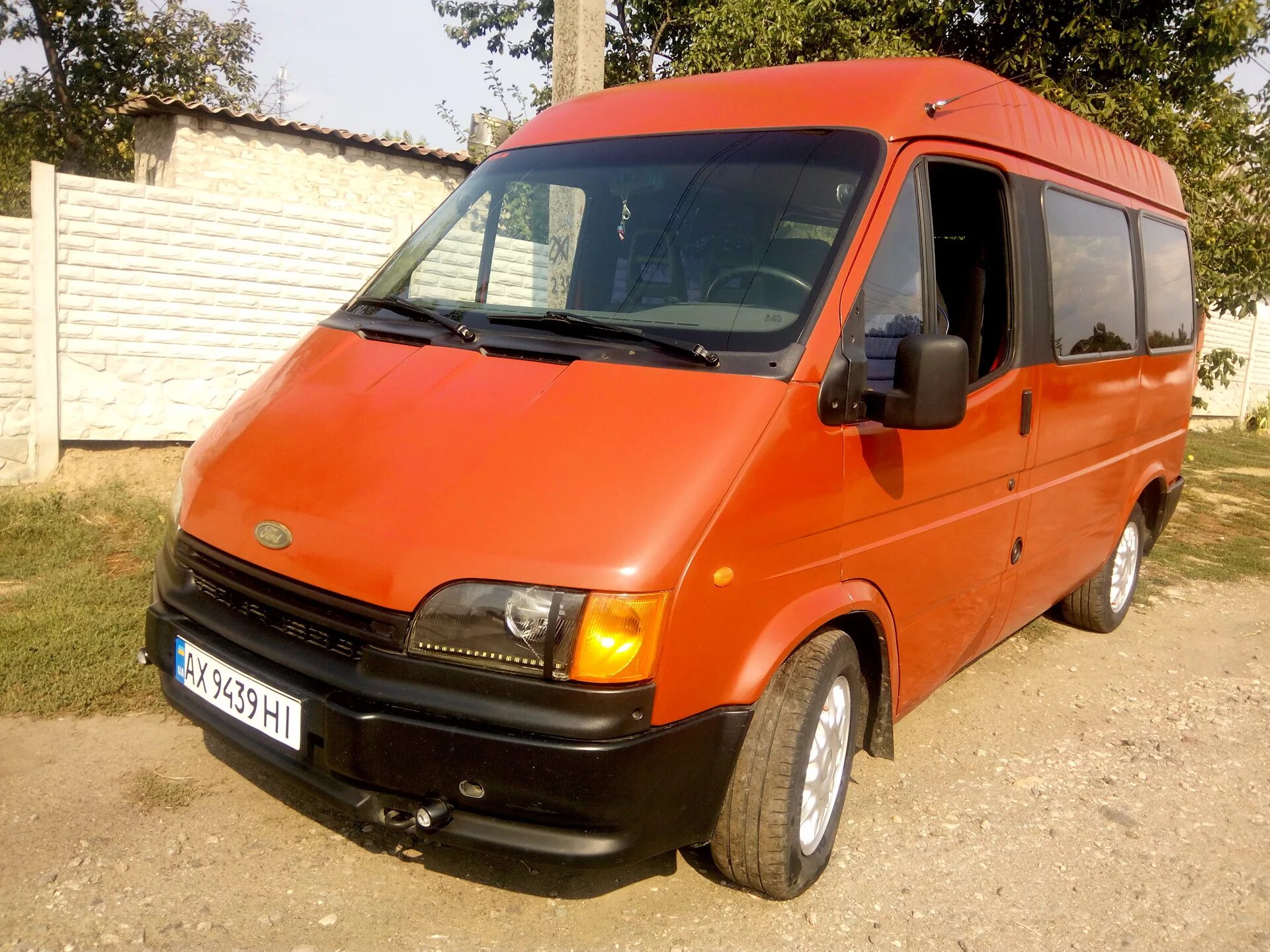 0 бензин. Форд транзит 1988 года. Ford transit 1988. Форд транзит 1988 2. Форд транзит 1988 2.