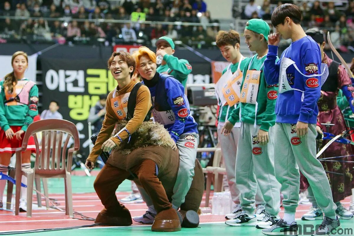 Спортивные игры айдолов. Bts на isac 2016. Джуген айдол. Соревнования айдолов. Легкая атлетика среди айдолов.