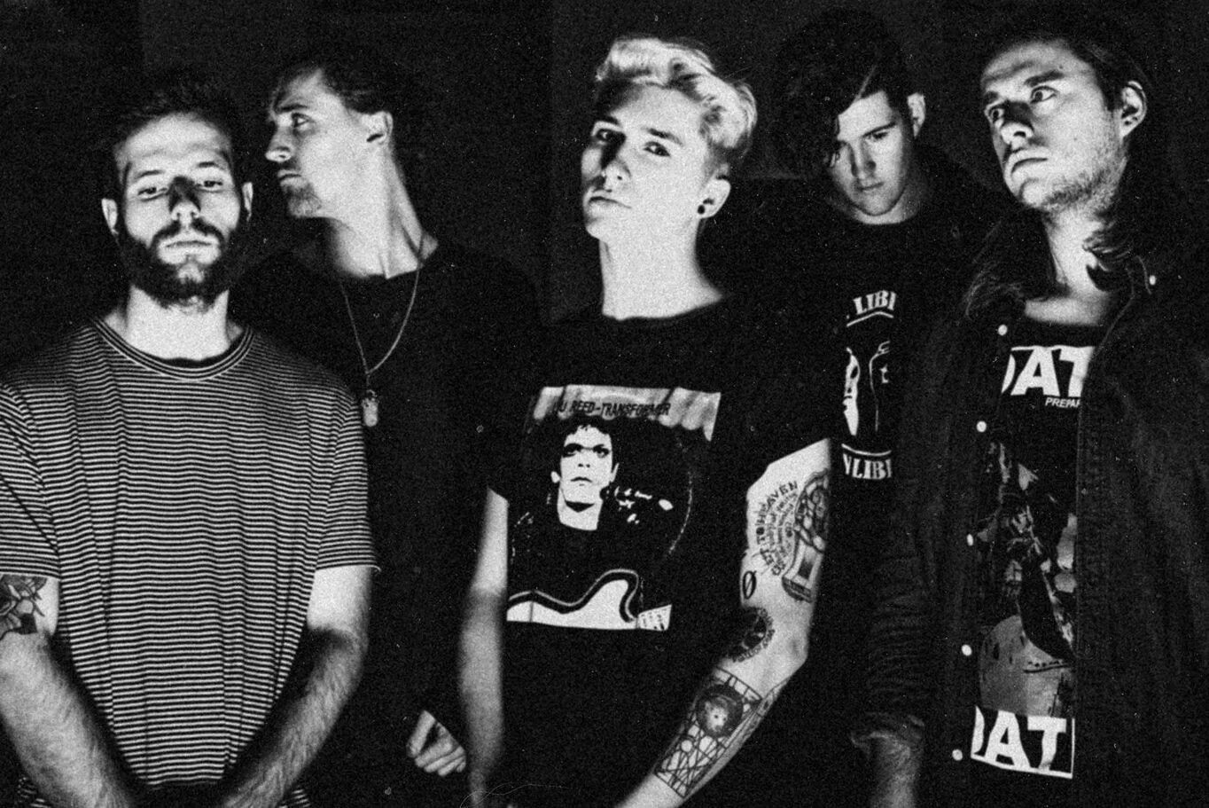 Know the new day. Группа the absence. Holding absence Band. Holding absence 2022. Lucas Woodland holding absence.