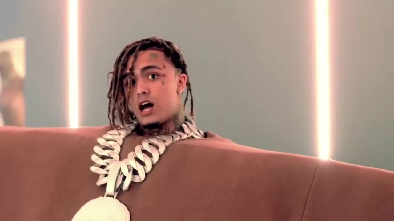 Лил памп i love it. Канье вест i love it. Lil pump feat kanye. Lil pump feat kanye. Канье вест i love it.