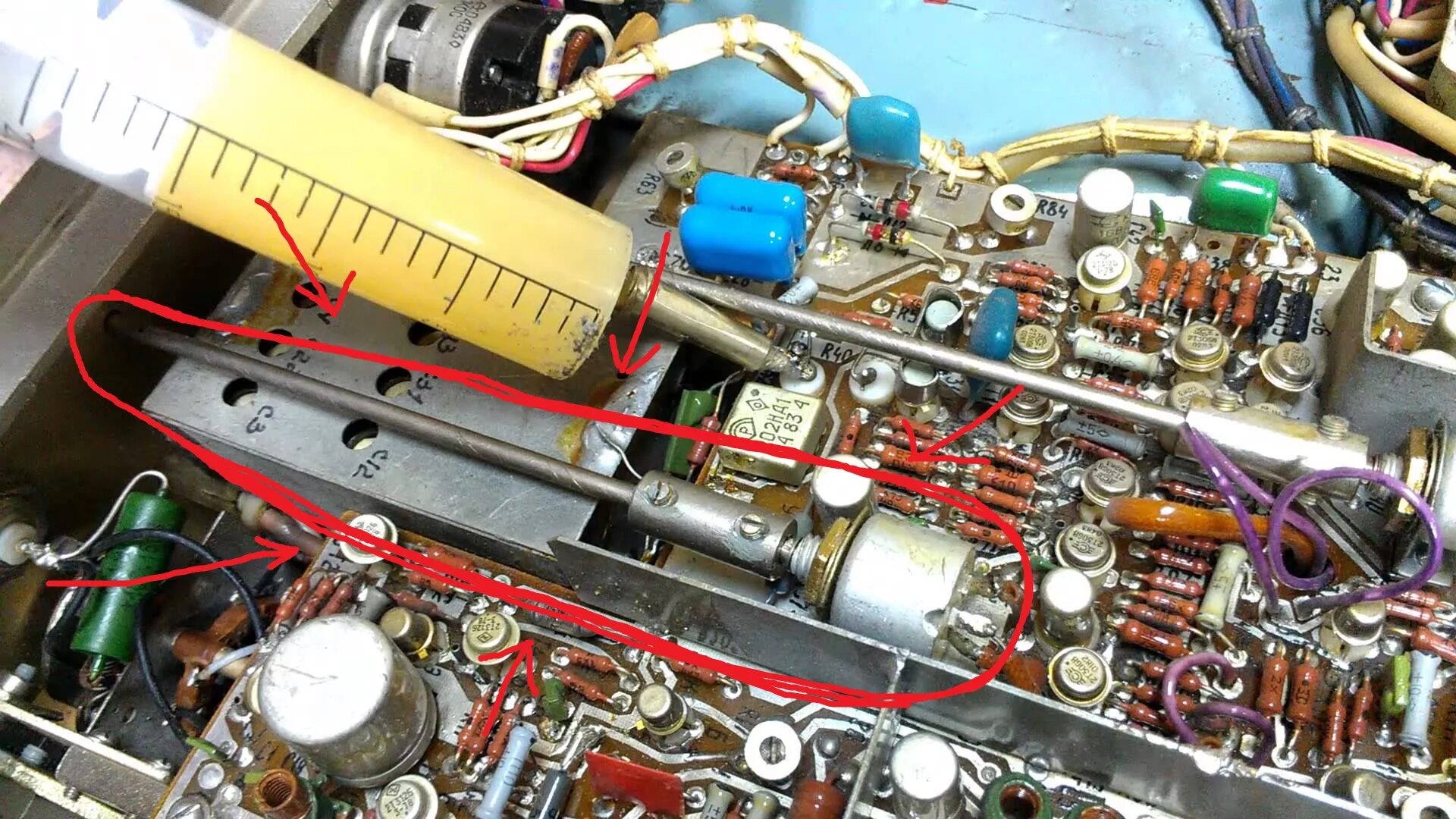 Осциллограф с1 1 содержание драгметаллов. Осциллограф с1-118. осциллограф с1-118 платы. осциллограф с1-118 ussr. осциллограф с1 118 разбор.