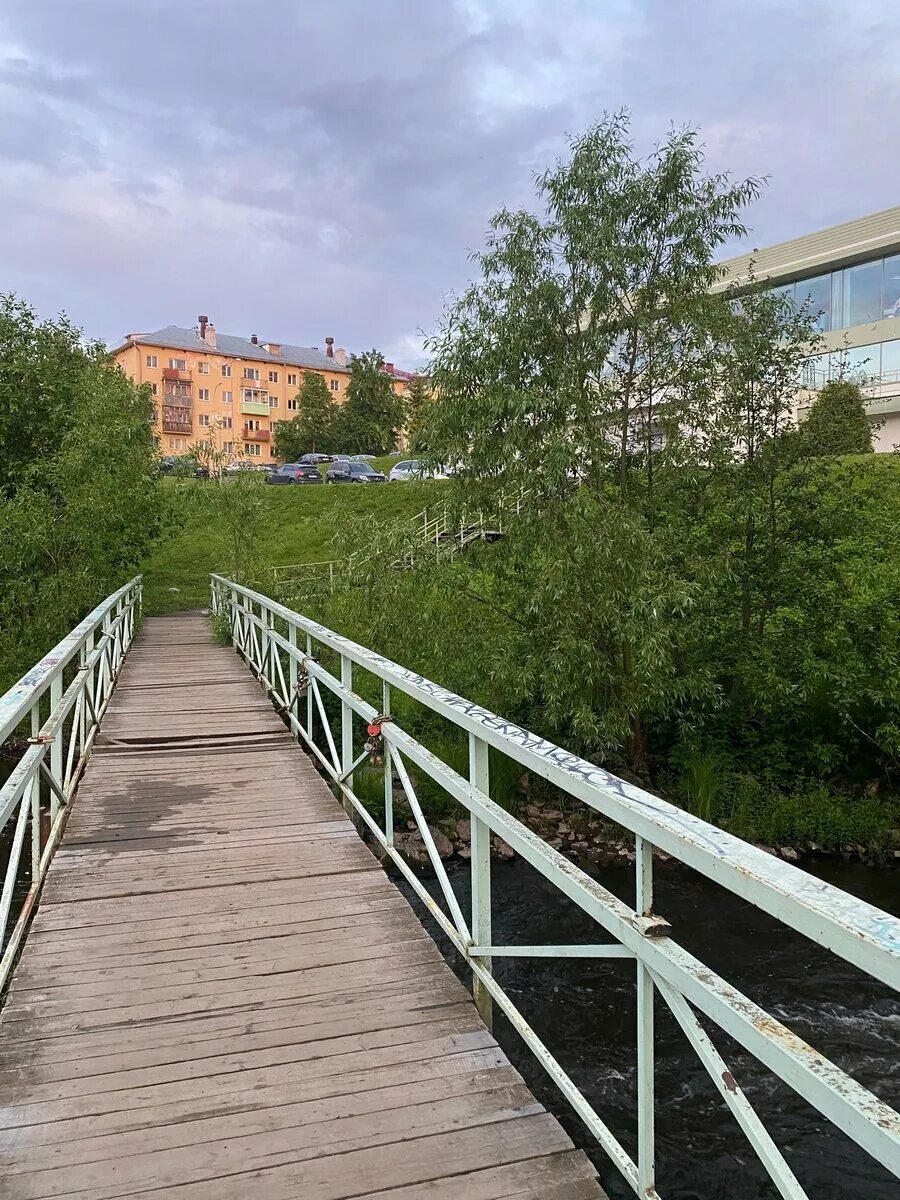 Пешеходный мост через Неглинку в Петрозаводске отремонтировали - МК Карелия
