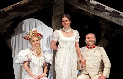 Полина лазарева театр маяковского. Дядюшкин сон маяковского театр маяковского. Полина лазарева актриса дядюшкин сон. Дядюшкин сон достоевский. Зина дядюшкин сон.