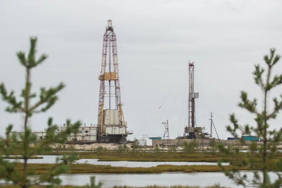 Ханты нефтяники. Месторождения нефть хмао югра. Добыча нефти в хмао. Сургутнефтегаз добыча нефти. Ханты нефтяники.