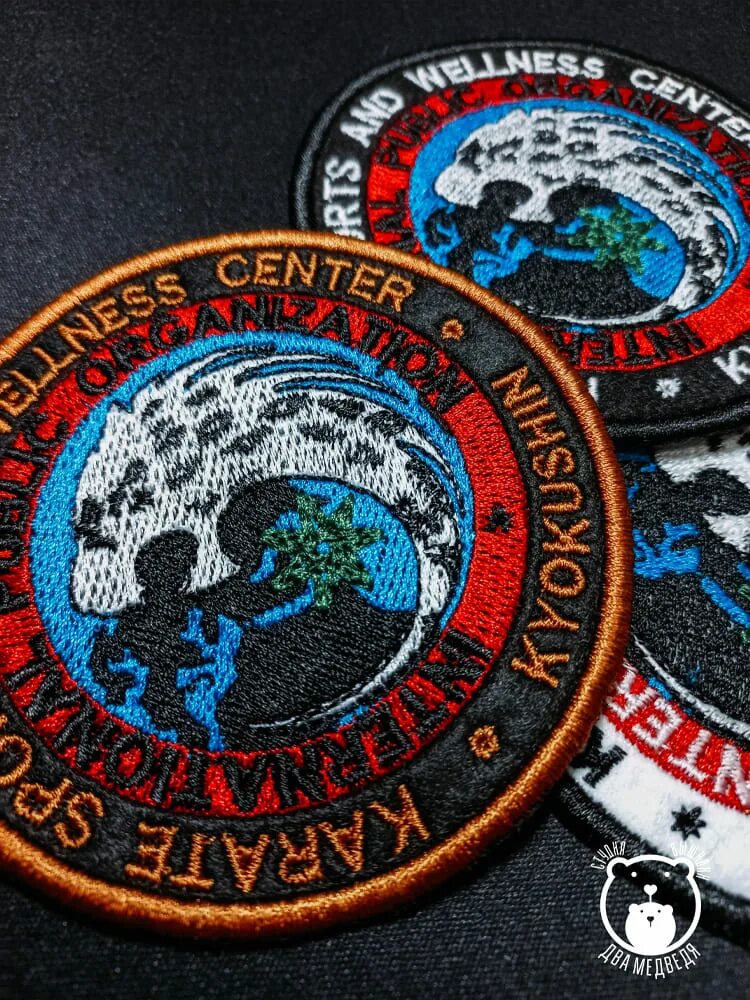 Нашивка шеврон. Дизайнерские шевроны. Мото нашивка с регионом. Шевроны на заказ свой дизайн. Военные нашивки на одежду.