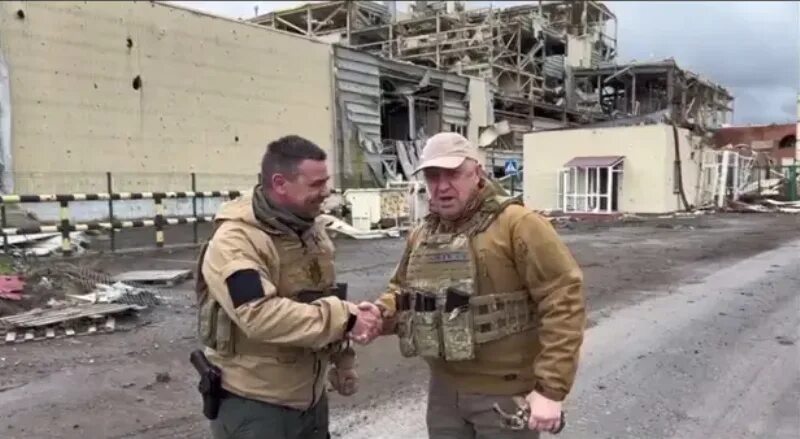 Как "Вагнер" освобождала Луганский аэропорт Доброволец Дзен