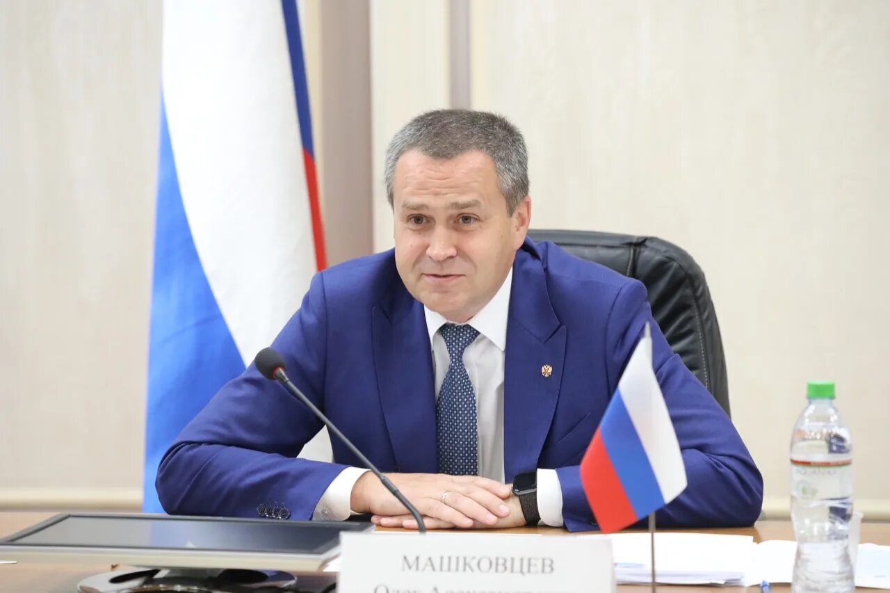 Заместители полномочного представителя. Калинин антон павлович заместитель полномочного. Заместители полномочного представителя. Заместитель полпреда в сзфо севриков. Олег машковцев помощник полпреда президента рф в пфо.