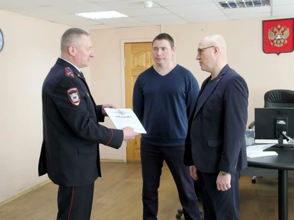 Карьерный рост в полиции. Школа 34 архангельск. Фото сотрудников полиции. Полиция г архангельска. Форма участкового.