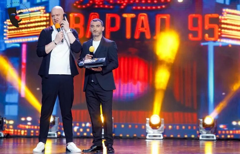 95 квартал лучшее 2021. 95 квартал последний выпуск 2022. Владимир зеленский студия квартал 95. 95 квартал русский язык. 95 квартал русский язык.