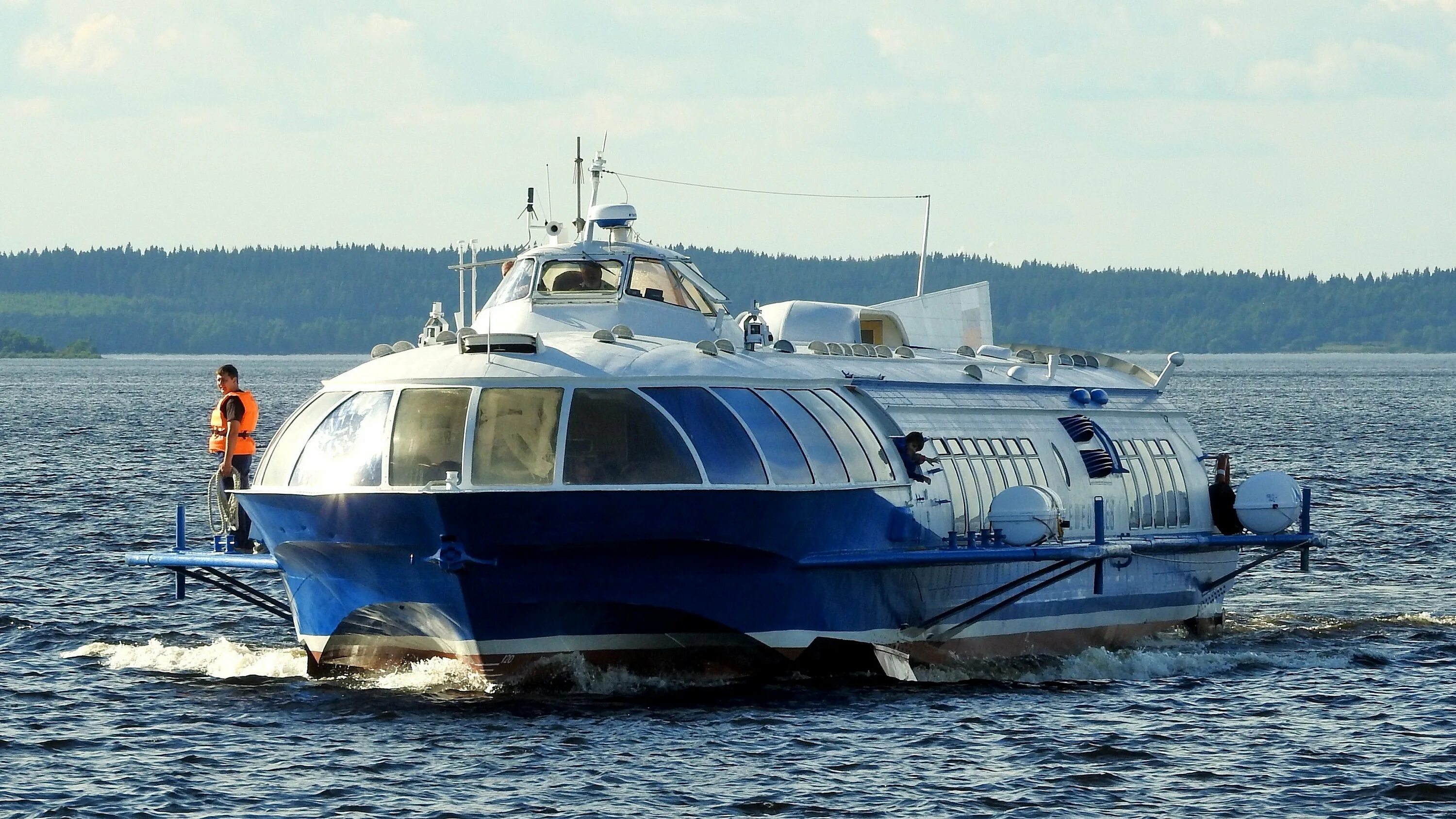 Метеор 120р. Подводных крыльях "валдай 45р". Газотурбоход «циклон 250м. Судно валдай 45р. Спк валдай 45р.