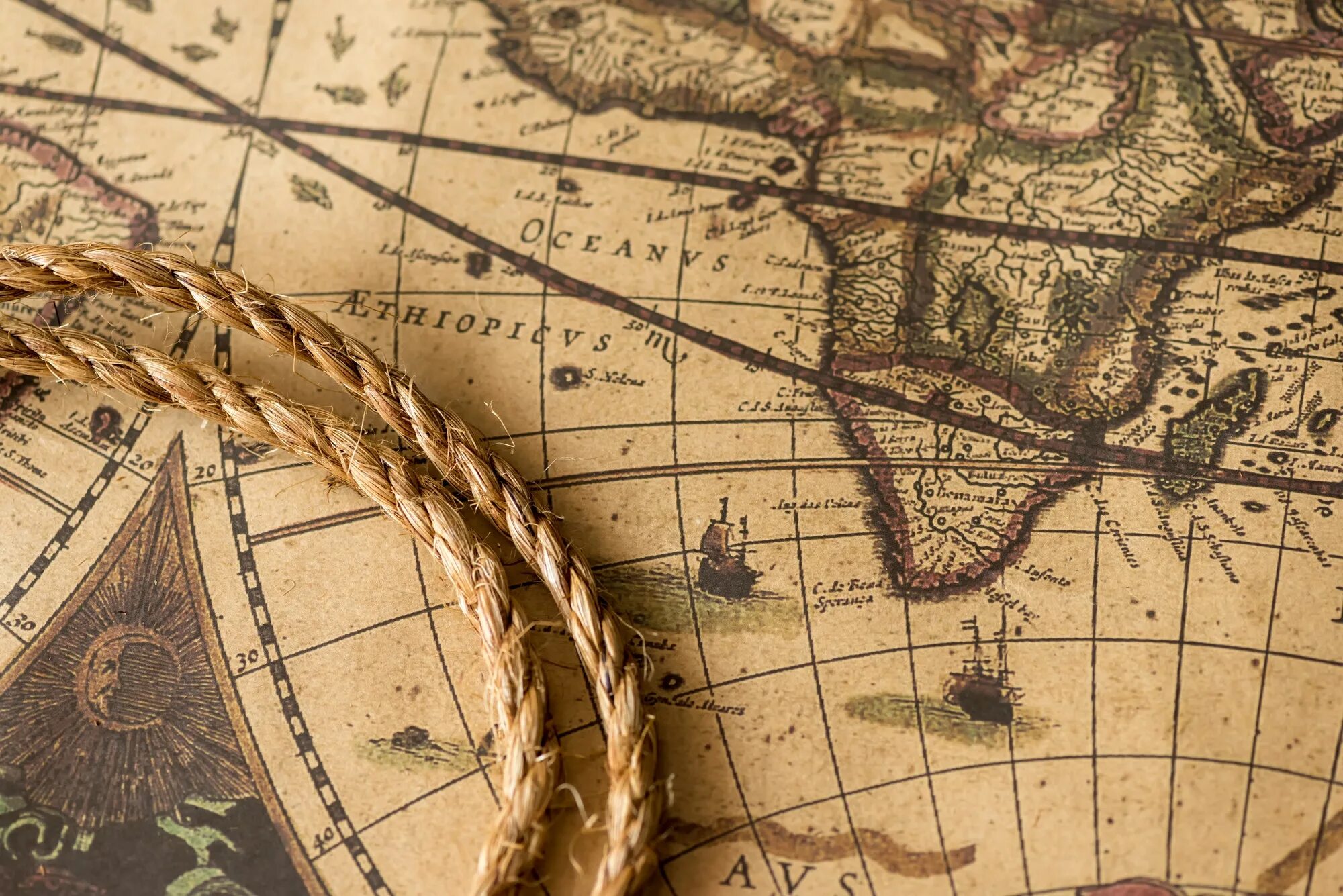 старая веревка. древняя морская карта. карта веревка компас. канаты карта. авангард канат.