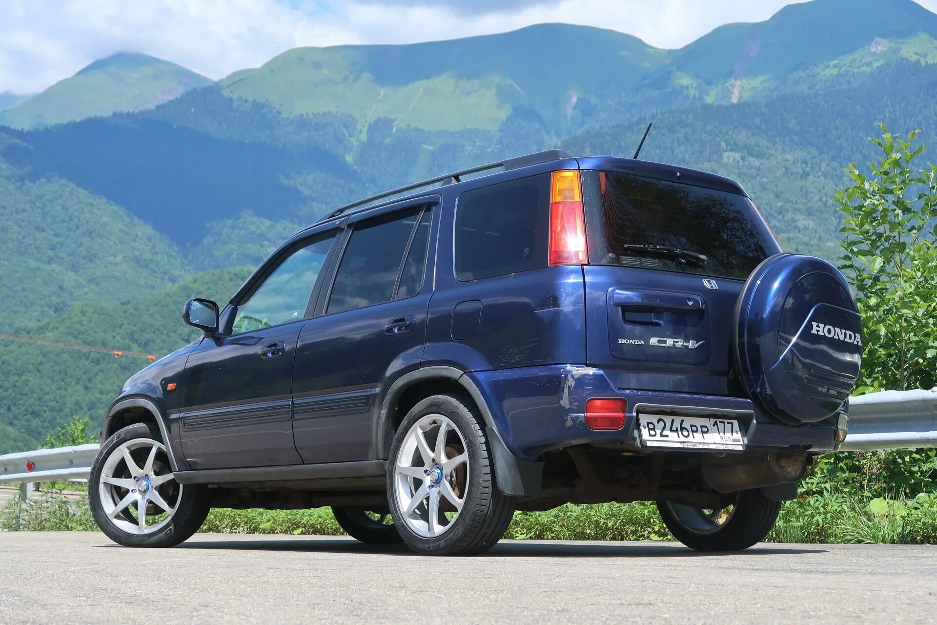 Honda crv 1 поколение. Honda CR-V rd1. CRV rd1. Хонда CRV 1. Honda rd1.