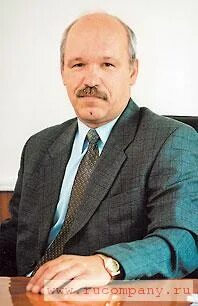Директор петровича