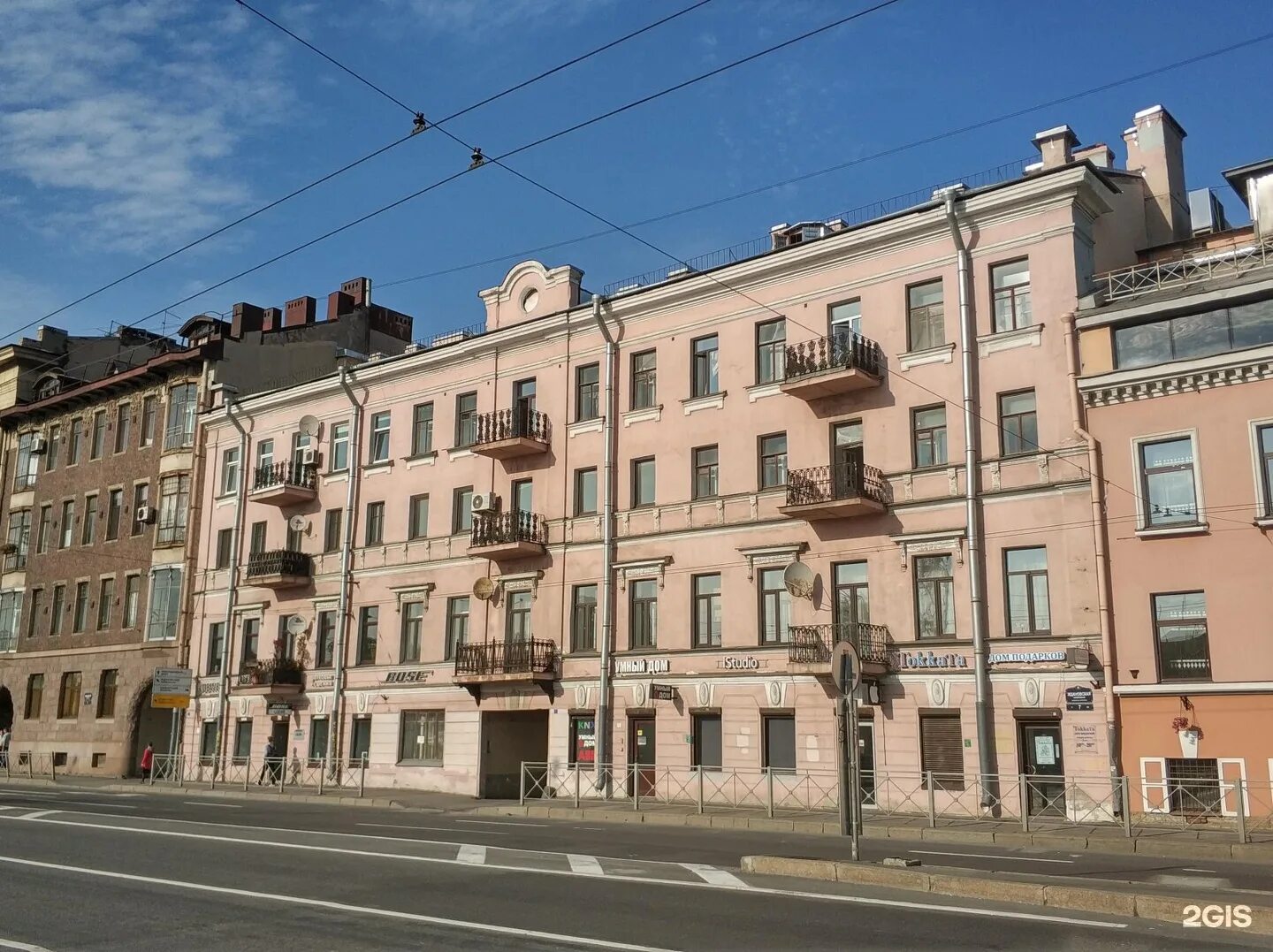 Ждановская наб 10. 11. Ждановская набережная спб. Ждановская набережная санкт петербург. Ждановская набережная спб.