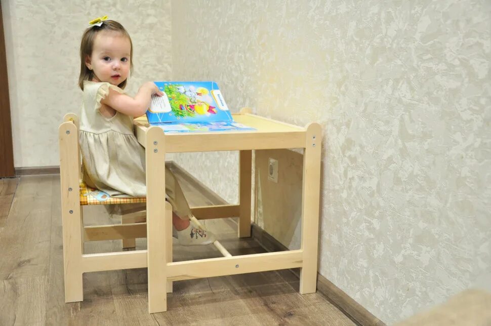 Малыш 2 отзывы. Набор детской мебели Woodline Каспер. Стул детский Гном. Столик для ребенка 1 год. Детский стол и стул Гном.