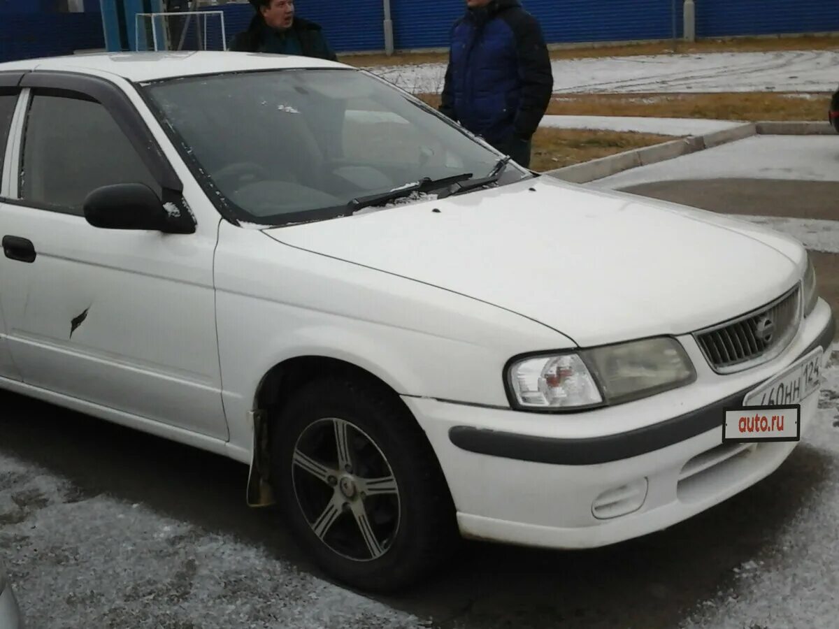 Санни бел. Nissan Sunny 2001 белый. Ниссан Санни 2001 белый. Ниссан Санни в15 белый. Ниссан Санни седан 2001.
