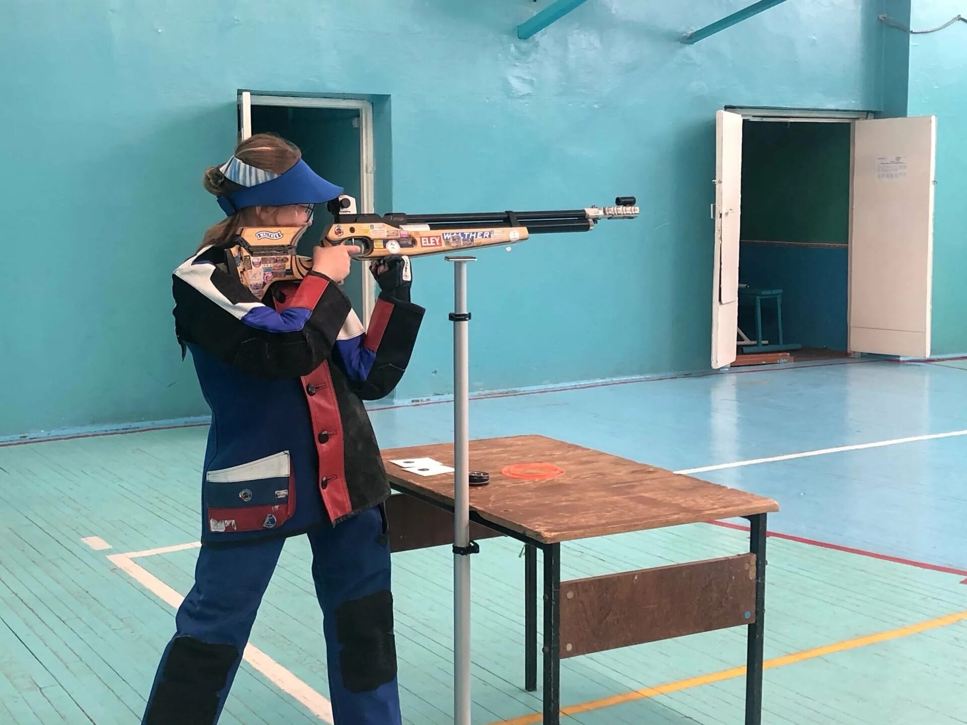 Московская область стрельба. Ограждение для практической стрельбы. Спортинг стендовая стрельба. Олимпия сыктывкар пулевая стрельба. Практическая стрельба из револьвера.