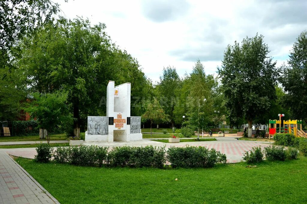 Глава района провел прием по личным вопросам в р.п. Красный Яр