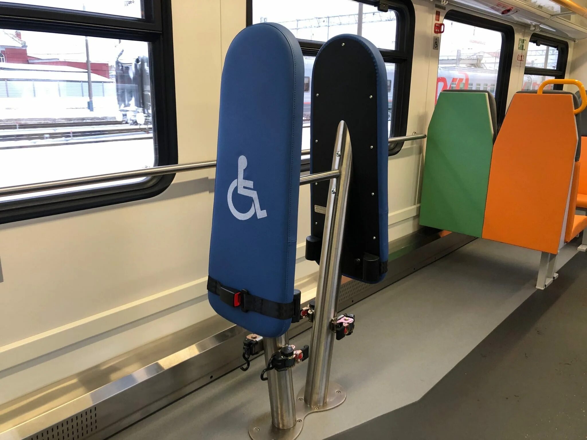 Орлан сортавала лодейное. Поезд лодейное поле сортавала. Рельсовый автобус ра-3 орлан. Ра 3 орлан карелия. Харлу сортавала.