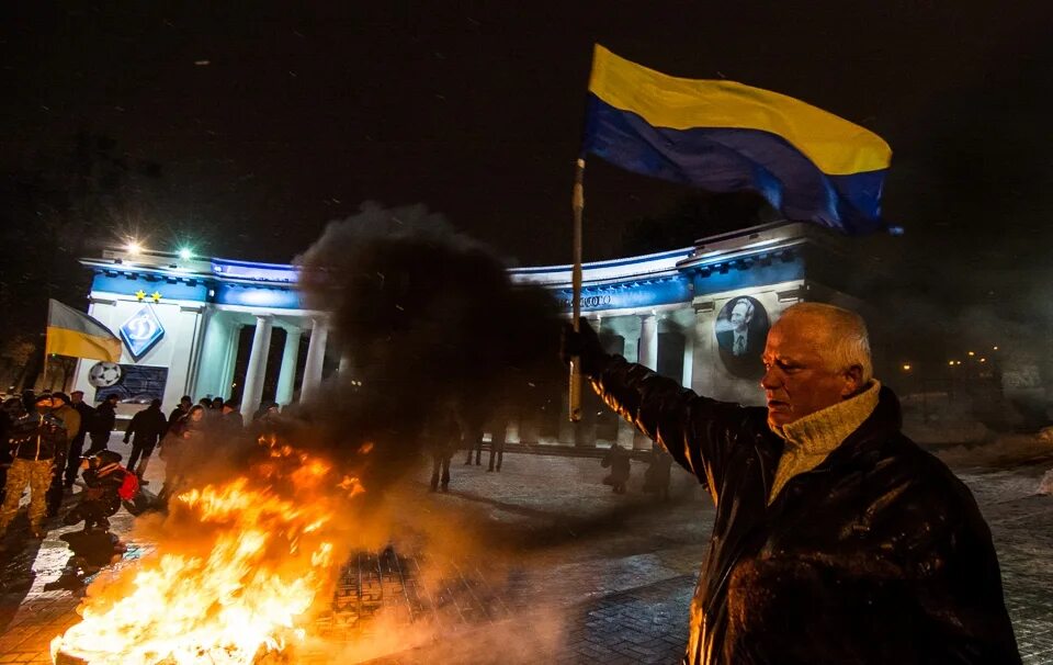 Мельник украина майдан. Байден на Майдане 2014. Байден в Киеве на Майдане. Байден на Майдане фото.